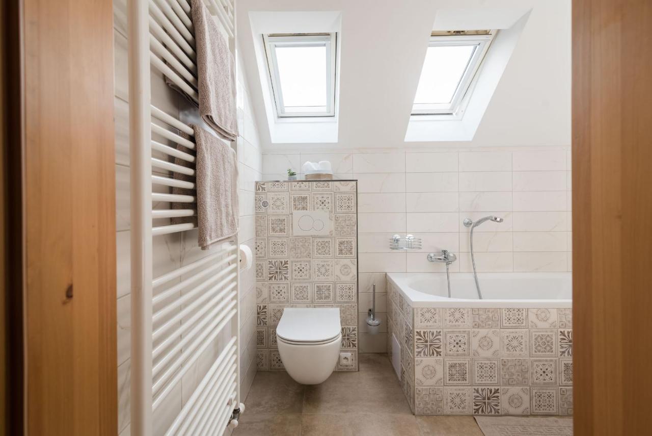Ayni Apartman Semily Esterno foto